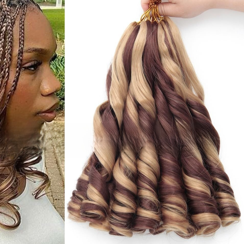 Long wavy synthetic wig in shade P2733